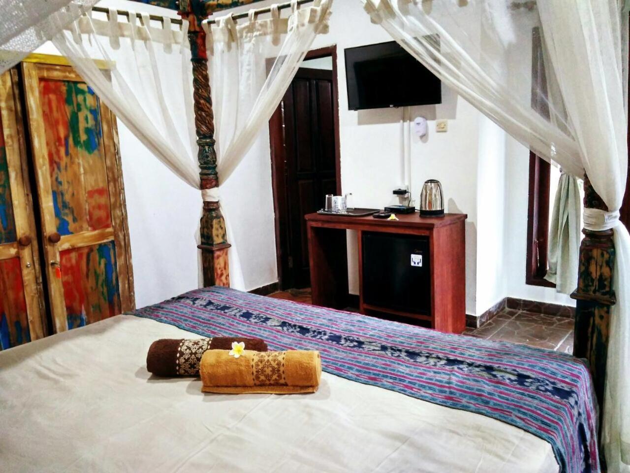 Lunar Dive Resort Tulamben Kültér fotó